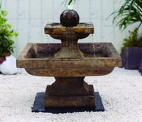 Henri Studio Low Equinox Fountain