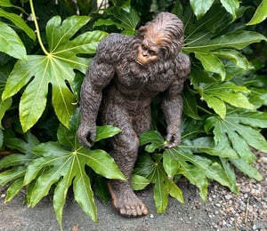 Design Toscano Medium Bigfoot the Garden Yeti Statue