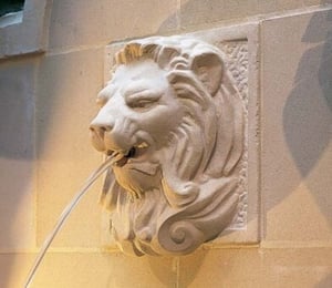 Haddonstone Lion Wall Fountain
