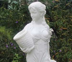 Isabella 155cm Statue